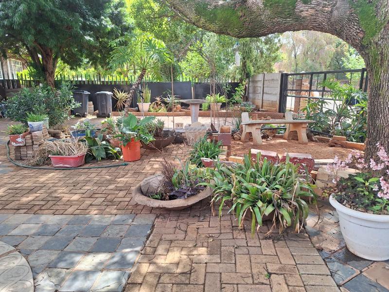 6 Bedroom Property for Sale in Stilfontein North West